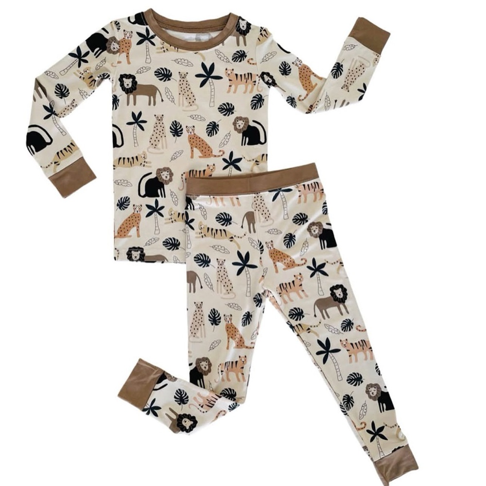🐆NIB LS Big Cats Pj Set🐆
